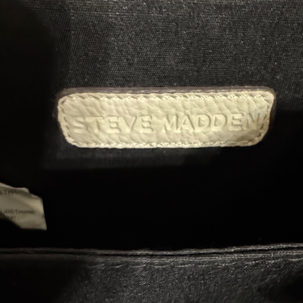 EUC Steve Madden Textured Black and Cream Box Crossbody Bag - Picture 5 of 10